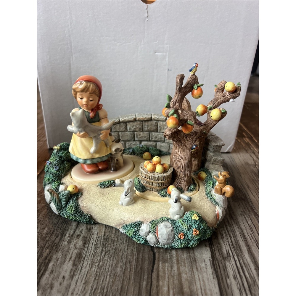 Goebel Hummel KinderPark 921-D 1997 Limited Edition Apple Tree & Tenderβ Love